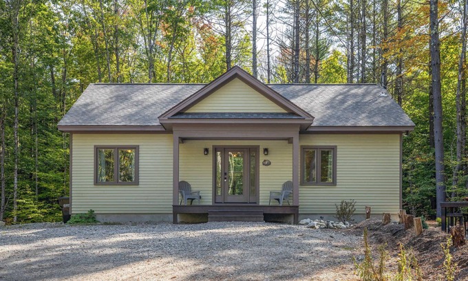 Mount Sunapee Casa | Tranquil 5-BR Mountain Retreat 8-Min. to Mt. Sunapee