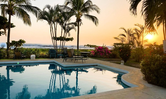 Junquillal Condominio | Tranquilo frente a la playa Condo