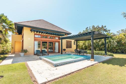 Punta Cana Casa | Tranquil bungalow with picuzzi at Green Village CC