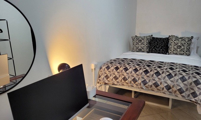 Saint James Apartamento | Tranquil & Cozy 1-Bedroom apartment in amazing Port of Spain with AC