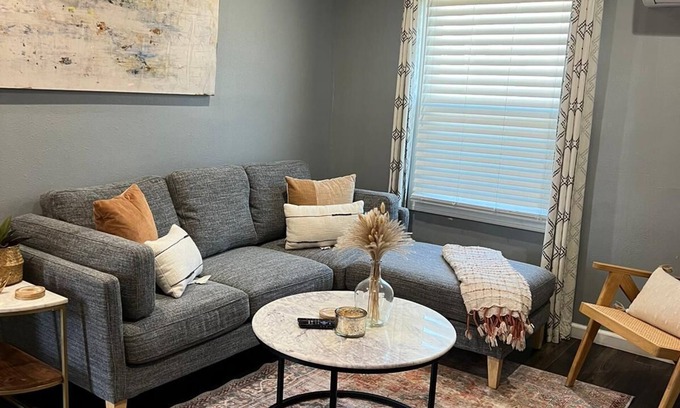 Willmore Apartamento | Tranquil Craftsman Apartment with Parking, Near Attractions