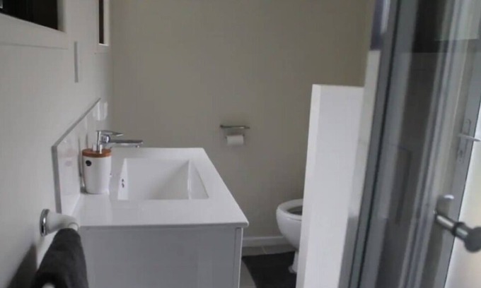 Coromandel Cabina | Tranquil Creekside Cabin