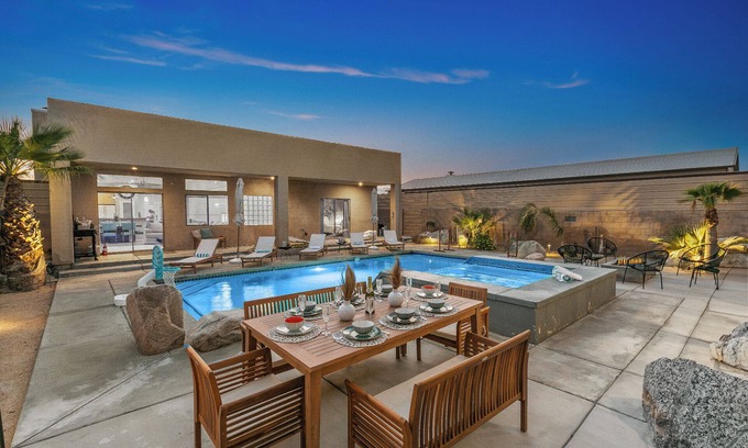 Desert Hot Springs Casa | Tranquil Desert Retreat Gorgeous Home