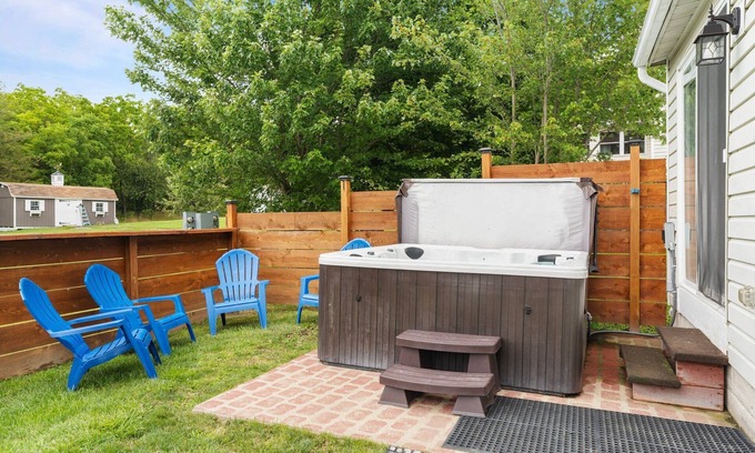 Romulus Casa | Tranquil Escape; Hot Tub~Lake Access~Views