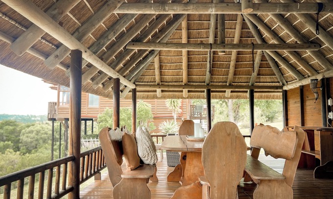 Wilderness Casa | Tranquil forest retreat -Panoramicmountain views