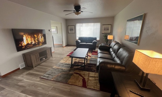 Bellevue Casa | Tranquil Haven: Fully Furnished 3 Bedroom, 2 Bath - 8 Miles to Lambeau Field