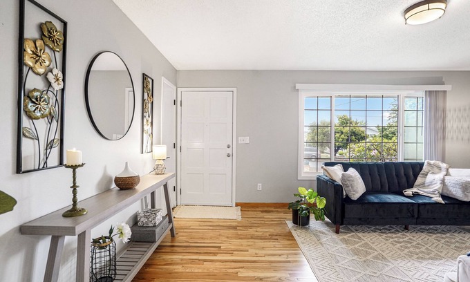 West Salem Casa | Tranquil Haven w/ large yard, laundry : West Salem
