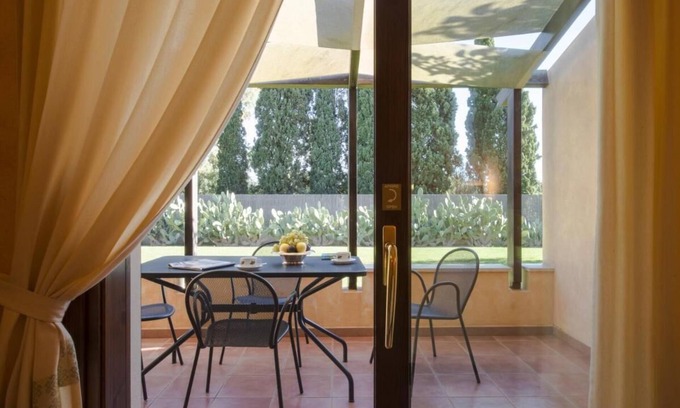 Pula Apartamento | Tranquil Lantana Resort 2 Bedroom Apartments for 7 People
