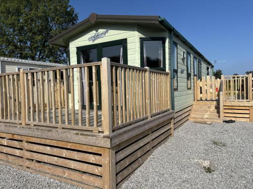 Wesham Casa | Tranquil Lodge Retreat in Preston Countryside