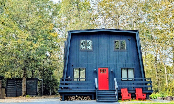Tobyhanna Chalet De Esquí | Enchanting Nature, Hot Tub, Skiing, Pool