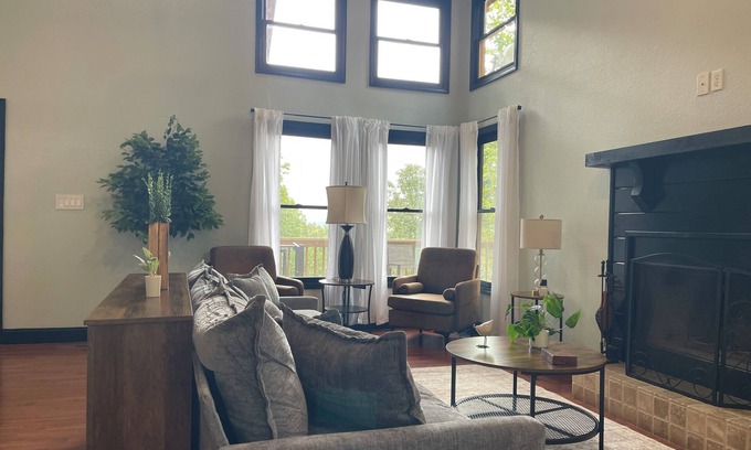 Ranger Casa | Tranquil Mountain Lodge Escape Near Carters Lake
