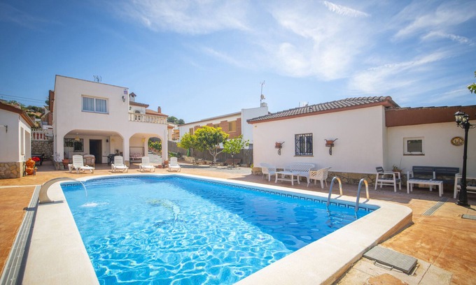Calafell Villa | Tranquilidad y naturaleza unos minutos de la playa!