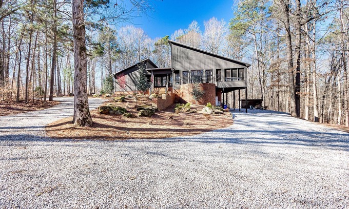 Bogart Cabina | Tranquil, Peaceful Riverhouse in Monroe GA; Close to Athens!