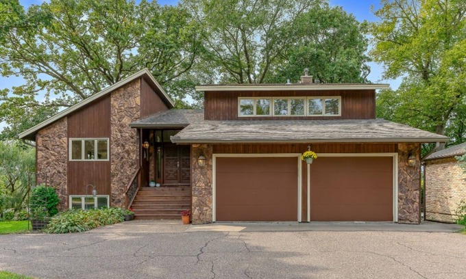 Fridley Casa | Tranquil property right on the Mississippi River with stunning panoramic views