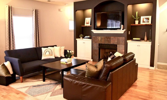 Five Oaks Casa | Tranquil Retreat in Beaverton Oasis