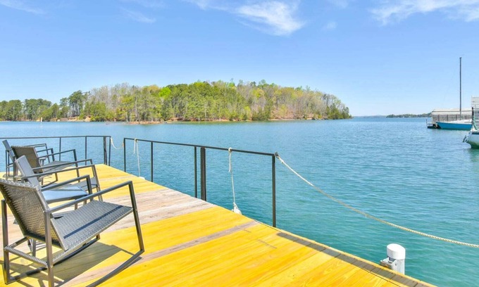 Flowery Branch Casa | Tranquil Retreat with Private Dock on Lake Lanier