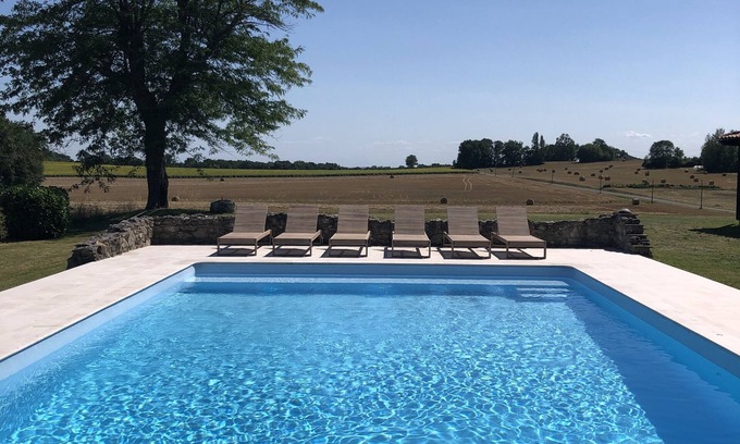 Eymet Otro | Tranquil Secluded Farmhouse