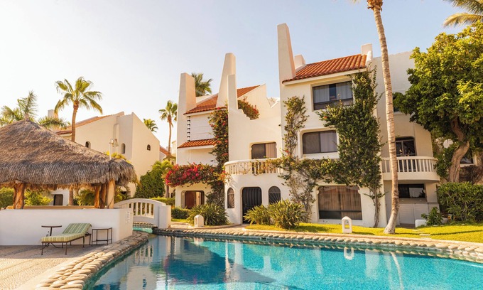 Campo de Golf Fonatur Condominio | Tranquil & spacious Baja gem in hotel zone. Convenient location/1 kg, 2 qn beds