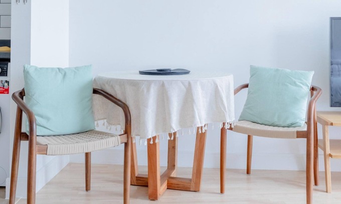 Clapton Apartamento | Tranquil Studio Flat w/Riverside View — Clapton!