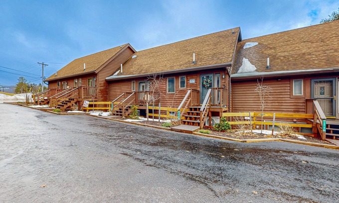 Sunplace Casa | Tranquil & sunlit lake retreat with pool, fire pit, & views - near skiing & golf