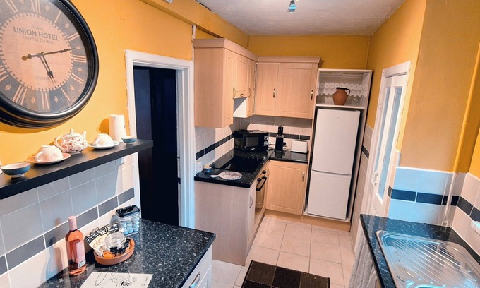 Townhill Casa | Tranquil Three-bedroom House-large Garden-wifi