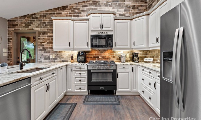 Lake Lure Casa | TranquiliTee Retreat on Apple Valley Golf course!