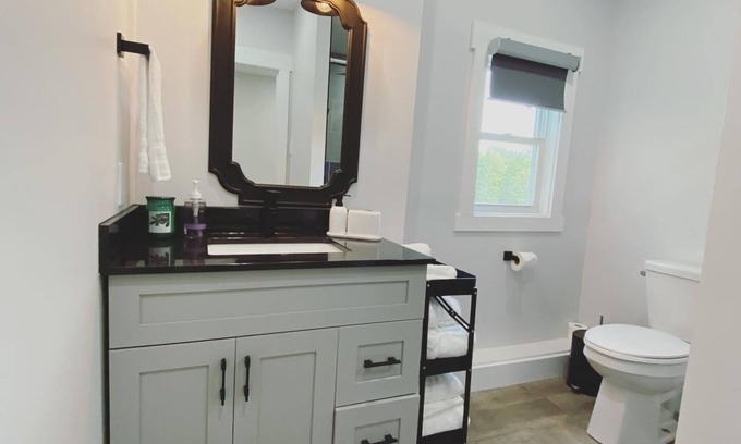 North Glengarry Otro | Tranquility Acres Farms Guest House with Spa