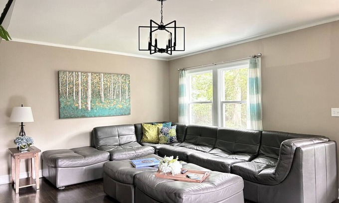 High Point Apartamento | Tranquility Cottage · Private Peaceful Surroundings Near HPU and Everything!