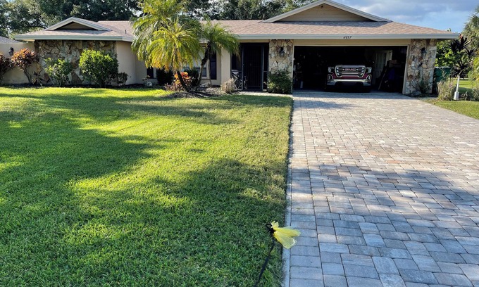 The Meadows Casa | Tranquility in Sarasota Florida 3-bedroom house in charming Sarasota