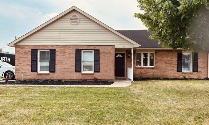 Trenton Casa | Tranquility in Trenton -Sleeps 9