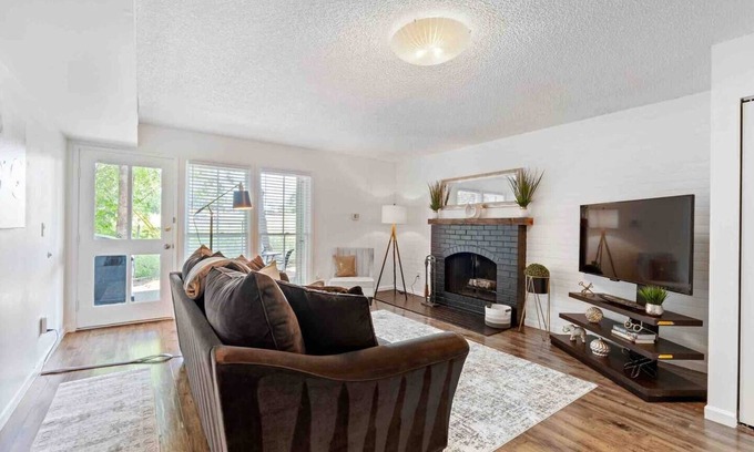 Beaverton Casa | Tranquility on the Greens