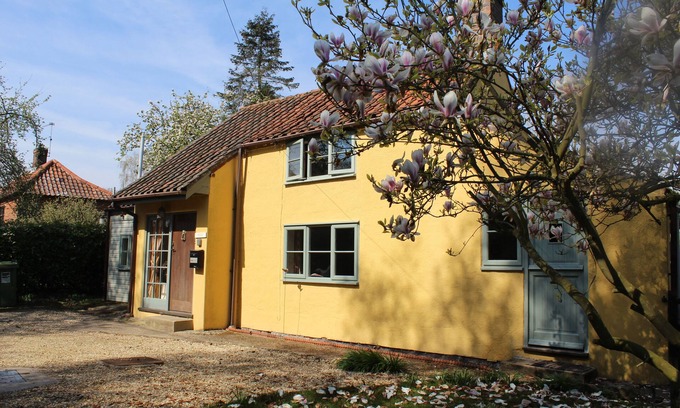 Banningham Cabaña | Tranquilidad personificada! Esta casa de campo ha sido cuidadosamente restaurada