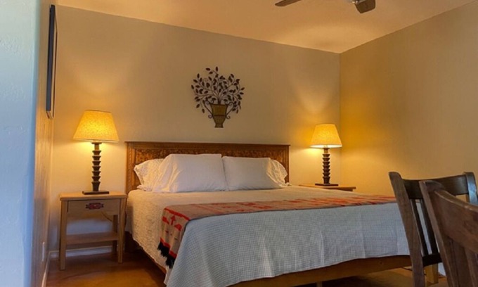 Rio Grande Blvd Apartamento | Tranquilo Guest Suite in the North Valley, close to I-40 and Old Town