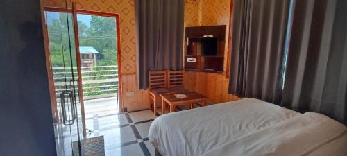 Mohal Casa | Trans River Guest House and Restaurant