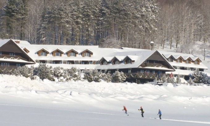 Moscow Chalet De Esquí | Trapp Family Chalet 22-29 de febrero de 2020 (de sábado a sábado)