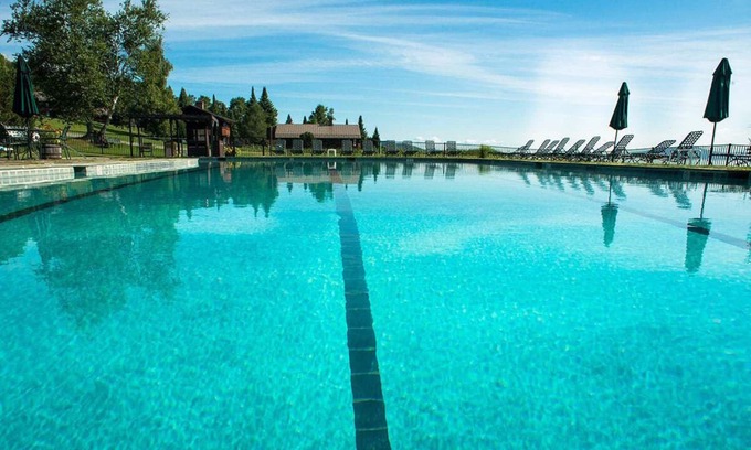 Moscow Villa | Trapp Villa 29 - Mountain Resort Amenities, Service, and Views at Every Turn!