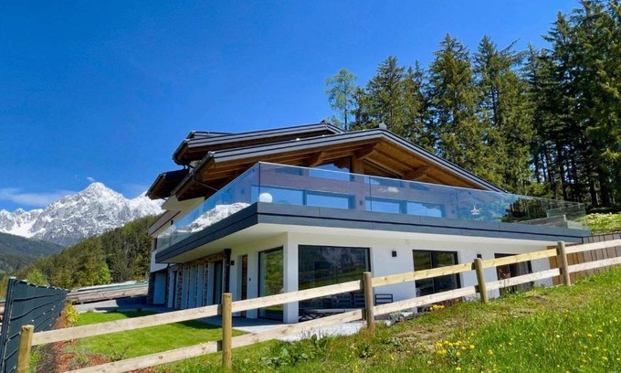 Radstadt Apartamento | Traumblick Dachstein