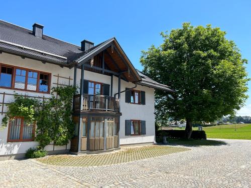 Sankt Georgen im Attergau Apartamento | Traumhaft große Ferienwohnung nähe Attersee