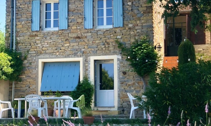 Saint-Etienne-de-l'Olm Casa | Traumhaus mit Pool und Blick auf Weinfeld