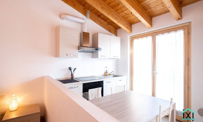 Travedona-Monate Apartamento | TRAVEDONA LOFT BY LAKE IXIHOME