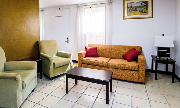 Bristol Hotel | Travel Inn Bristol near State St