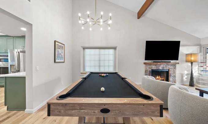 Mira Mesa Casa | Traveler's Dream New Modern Farmhouse Retreat