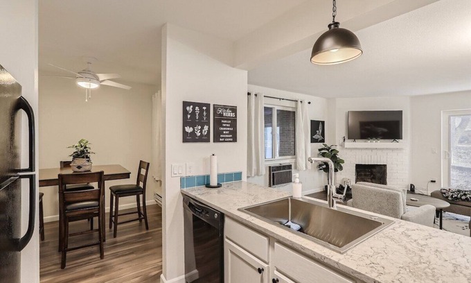 Aurora Apartamento | Travelers Home Away Haven: Long stay discounts
