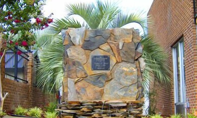 Sumter Hotel | Travelers Inn & Suites