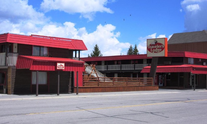 West Yellowstone Hotel | Travelers Lodge