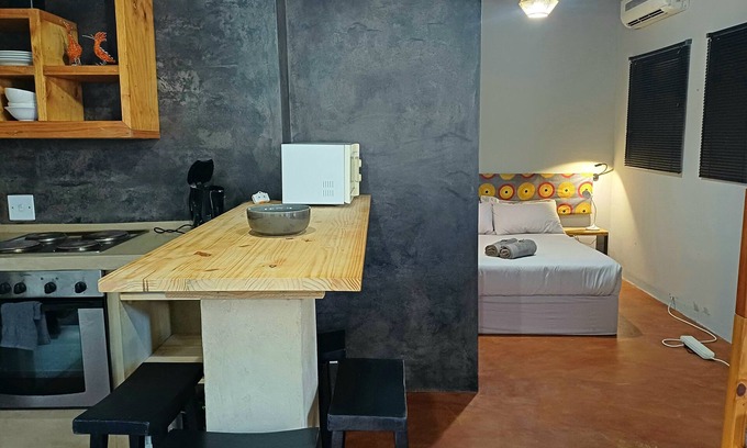 St. Lucia Apartamento | Travelers nest. Family, Couple - friendly haven.