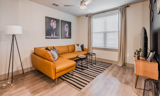 Farmers Branch Apartamento | Traveler’s Oasis: Home Away from Home w/ King Bed!