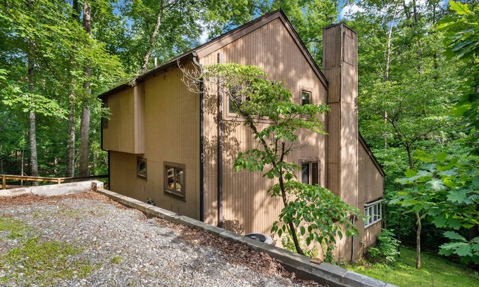 Rutherfordton Casa | Travelers Rest - near Lake Lure