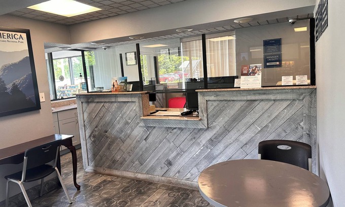 Clarksville Hotel | Travelodge by Wyndham Clarksville