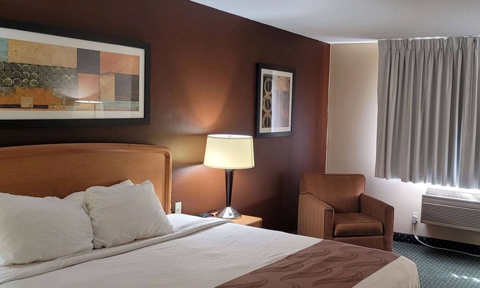 Fargo Hotel | Travelodge by Wyndham Fargo West Acres